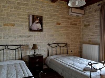 фото отеля VILLA AHLADES