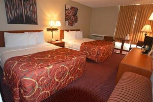 фото отеля Ozark Regal Hotel