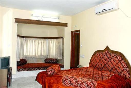 фото отеля Hotel Rani Palace
