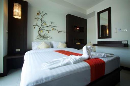 фото отеля Amber Residence Phuket