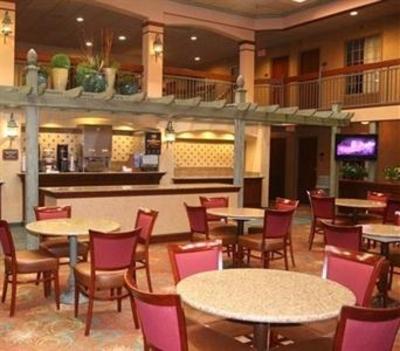 фото отеля Auburn Place Hotel & Suites