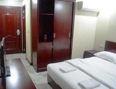 фото отеля Hotel Mustika Senen