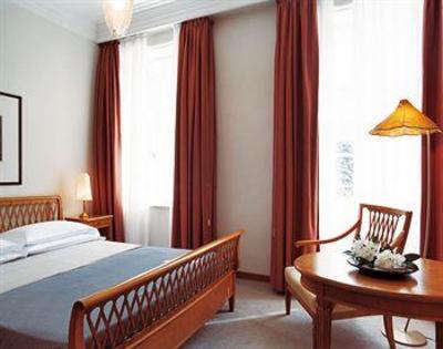 фото отеля Parkhotel Laurin