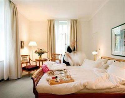 фото отеля Parkhotel Laurin