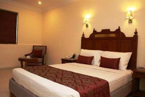 фото отеля The Lotus Serviced Apartment Burkit Road
