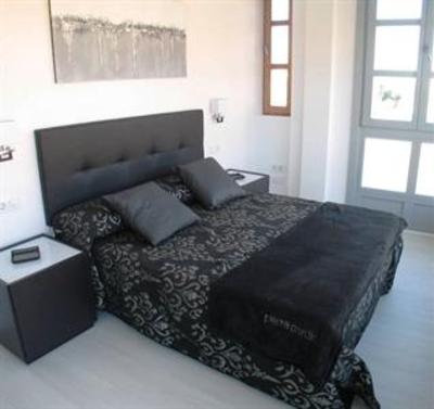 фото отеля Apartamentos El Puente Llanes