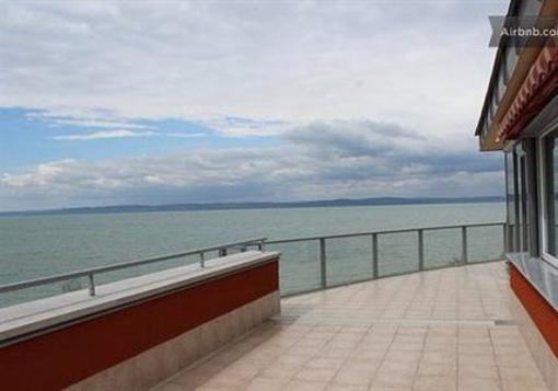 фото отеля Luxury Apartment Hotel Siófok