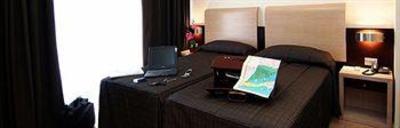 фото отеля Hotel Euro House Suites