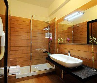 фото отеля Hotel Euro House Suites
