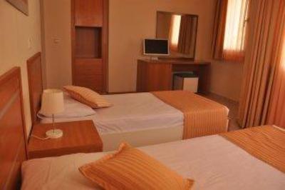 фото отеля Sunpoint Suites Hotel