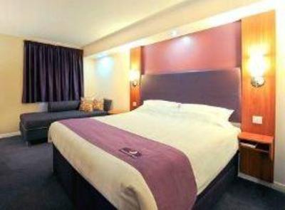 фото отеля Premier Inn Sandhurst