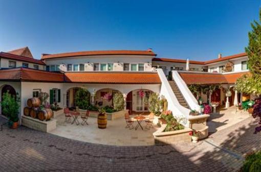 фото отеля Bauernhof Winzerhof Schindler