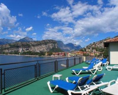 фото отеля Hotel Paradiso Nago-Torbole