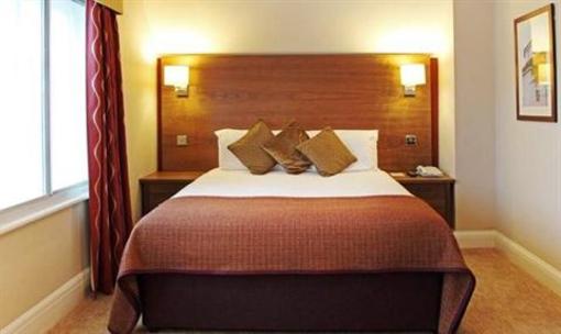 фото отеля Red Lion Hotel Radlett