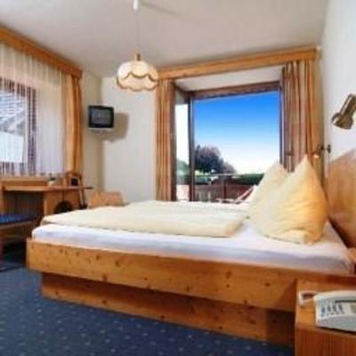 фото отеля Hubertushof Latschach
