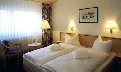фото отеля Seehotel Luisenhof Falkenhagen