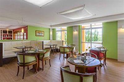фото отеля Tulip Inn Sao Jose dos Pinhais