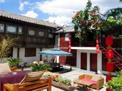 фото отеля Lijiang Yueying Pavilion Inn