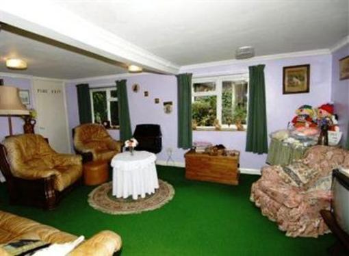 фото отеля The White Cottage Bed & Breakfast