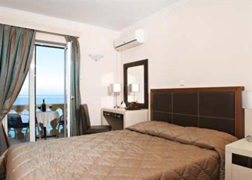 фото отеля Pontikonisi Hotel
