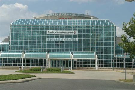 фото отеля Hampton Inn Garden City (New York)
