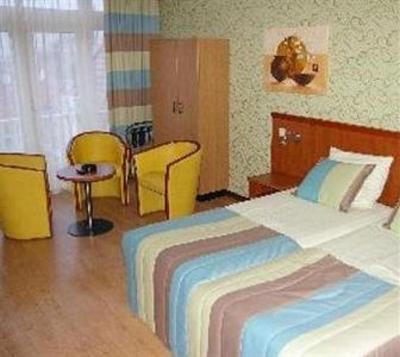 фото отеля Aanzee Hotel