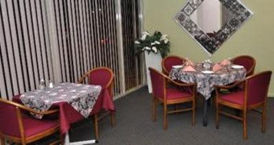 фото отеля Ashton Townhouse Motel & Suites