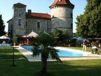 Chateau Chapeau Cornu