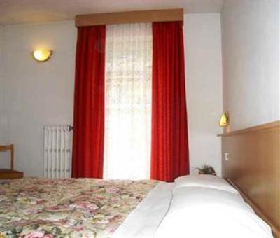 фото отеля Albergo Garni Fiordaliso
