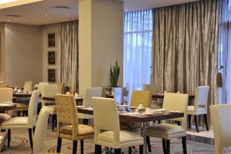 фото отеля Holiday Inn Johannesburg-Rosebank