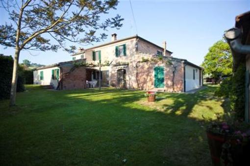 фото отеля Farmhouse IL Fienile