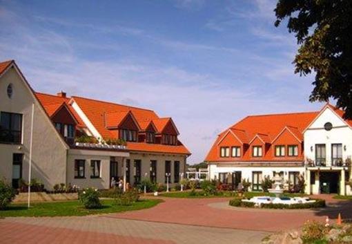фото отеля Hotelanlage Tarnewitzer Hof Boltenhagen