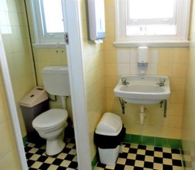 фото отеля Cambridge Hotel Backpackers