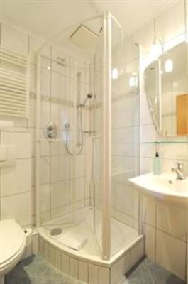 фото отеля Weingutshotel St Michael Wintrich