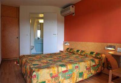 фото отеля P'tit Dej Hotel Saint-Flour