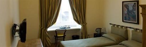 фото отеля Residenza Le 6 A Trieste