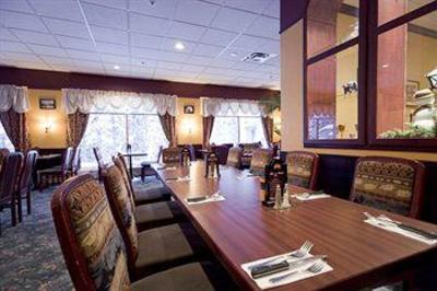 фото отеля Sun Peaks Lodge