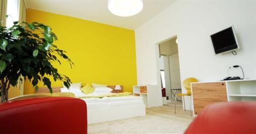 фото отеля Hotel am Nyikospark Neusiedl am See