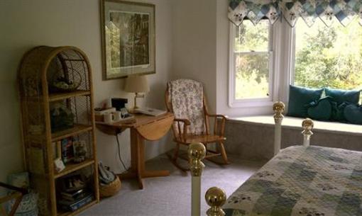 фото отеля Fox Hollow Bed and Breakfast at Baxter Creek