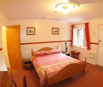 фото отеля The Exchange Coach House Inn