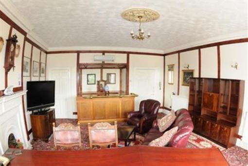 фото отеля The Exchange Coach House Inn