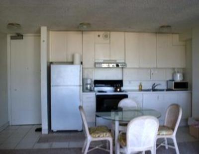 фото отеля Waikiki Banyan Vacation Rentals
