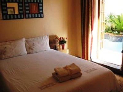 фото отеля Millbrook House Bed and Breakfast Port Elizabeth