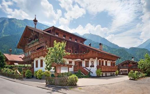 фото отеля Bruggerhof Farmhouse Mayrhofen