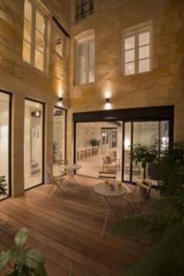 фото отеля Hotel La Cour Carree Bordeaux