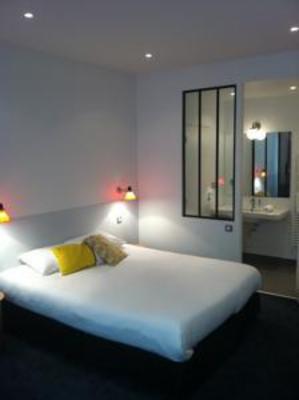фото отеля Hotel La Cour Carree Bordeaux