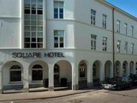 Square Hotel