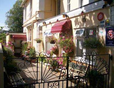 фото отеля Crowndale Hotel