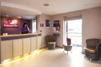 фото отеля Premier Inn Llanelli Central West