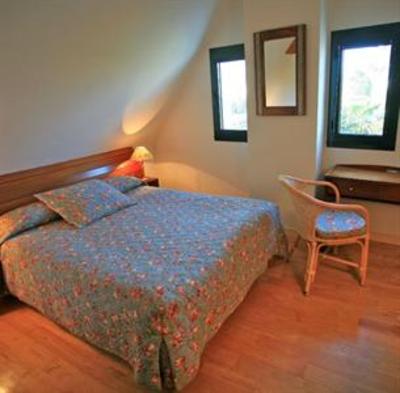 фото отеля Hotel Des Trois Fontaines Locmariaquer